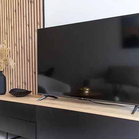 Bellamar Luxury In With Amenities 公寓 马尔韦利亚