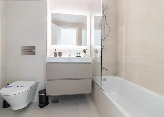 Апартаменты Bellamar Luxury In With Amenities